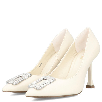 Klasyczne szpilki z ozdobą - MENBUR 24512 KREMOWE