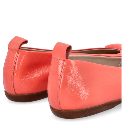 Hiszpańskie baleriny ze skóry lakierowanej - WONDERS A-86120 KORALOWE