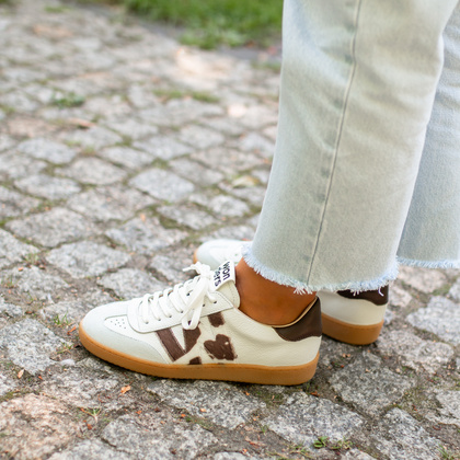 Hiszpańskie sneakersy premium - WONDERS AP-2001 BIAŁE