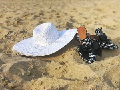 Klapki w groszki - TYMOTEO UTTI CZARNO BIAŁE