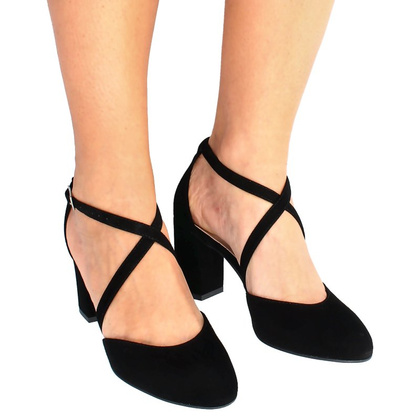 Czółenka zamszowe z paskami - KOTYL 7075 CZARNE