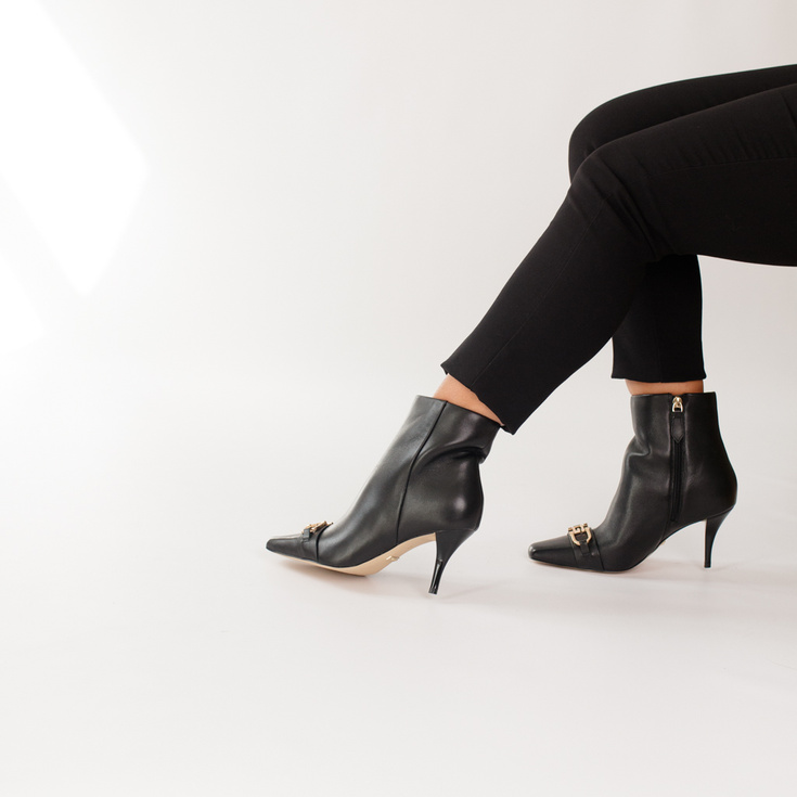 Botki na szpilce premium - GUESS SILENE FL8SILLEA10 CZARNE