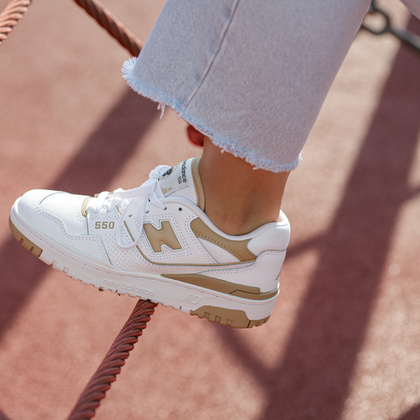 Sneakersy damskie - NEW BALANCE BBW550BT BIAŁO-BRĄZOWE
