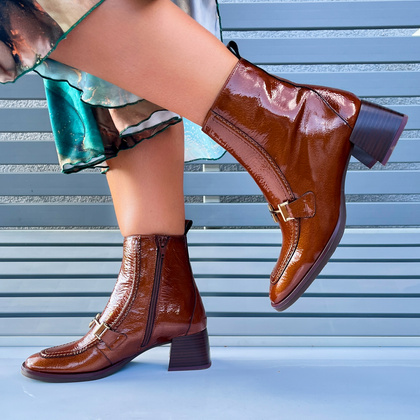 Lakierowane botki na słupku - HISPANITAS HI243727 BRĄZOWE