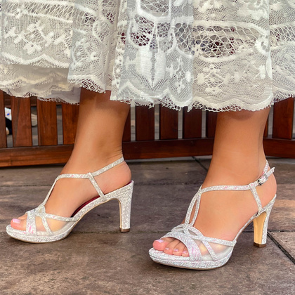 Zjawiskowe sandały na obcasie - MENBUR 24755 SREBRNE