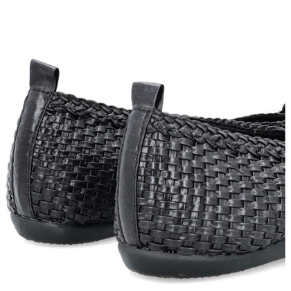 Hiszpańskie baleriny z kokardką - WONDERS CH-1001 CZARNE