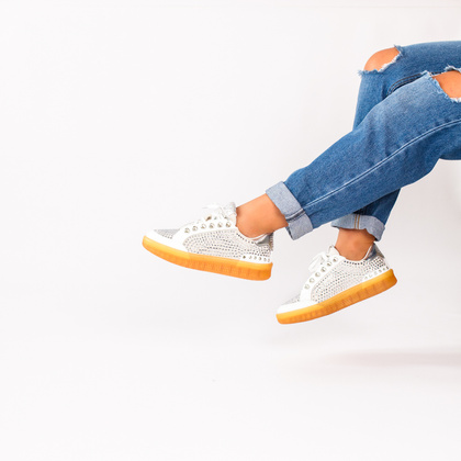 Błyszczące sneakersy damskie - EKP 3929K BIAŁE