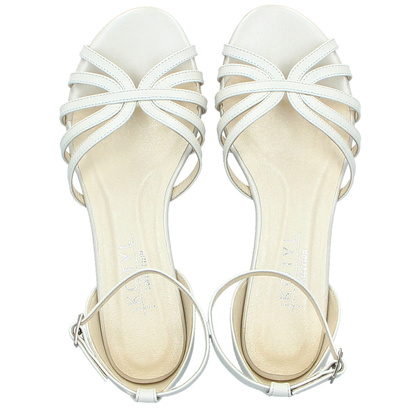 Ślubne sandałki na płaskim obcasie - KOTYL 0041 ECRU PERŁOWE