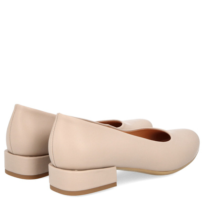 Niskie czółenka z powiększoną tęgością H - TYMOTEO P1019 BEŻOWE