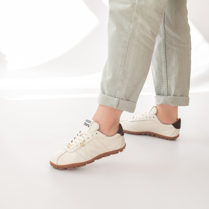 Hiszpańskie sneakersy premium - WONDERS AP-2103 BIAŁE