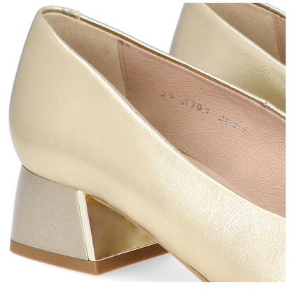 Czółenka ze skóry na niskim obcasie - KOTYL 1701 ZŁOTE