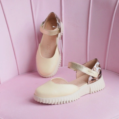 Baleriny na grubej podeszwie - WONDERS A-4412 WANILIOWE