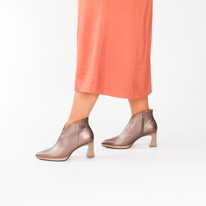 Eleganckie botki z wycięciem - HISPANITAS HI254270 BRĄZOWE
