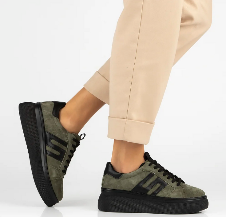 Skórzane sneakersy damskie - FILIPPO DP7175/25 KHAKI