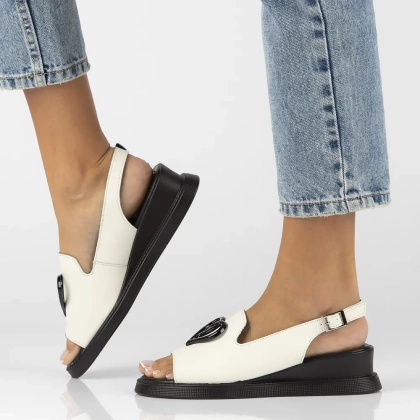 Lekkie sandały na wyższym spodzie - FILIPPO DS6069/25 BIAŁE