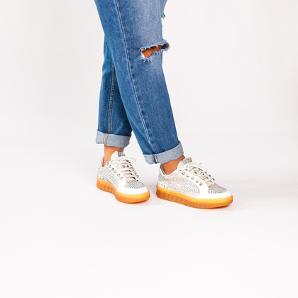 Błyszczące sneakersy damskie - EKP 3929K BIAŁE