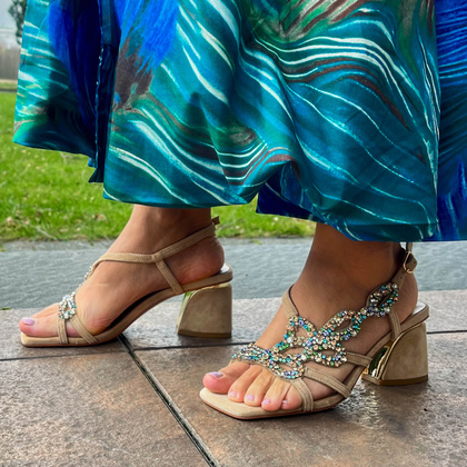 Hiszpańskie sandały na słupku - ALMA EN PENA V240715 BEŻOWE