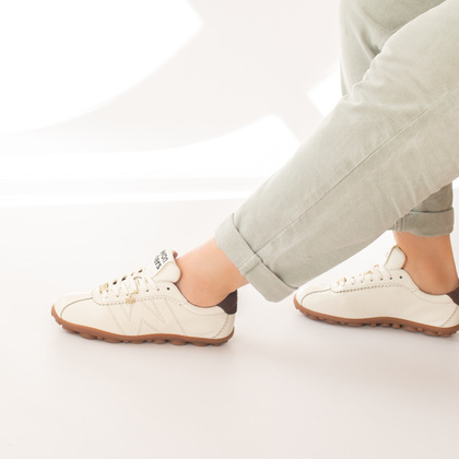 Hiszpańskie sneakersy premium - WONDERS AP-2103 BIAŁE