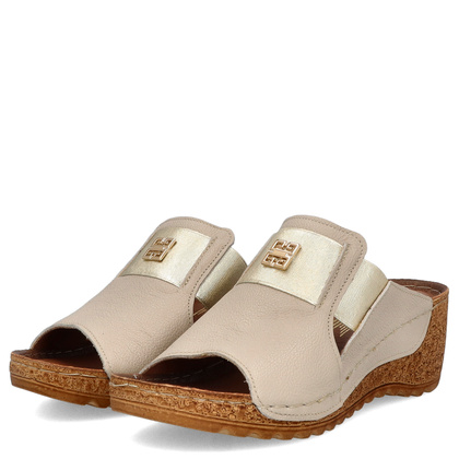 Skórzane klapki na koturnie - LEMAR 50109 BEŻOWE