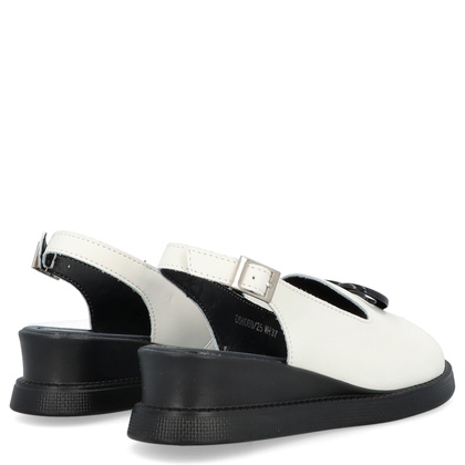 Lekkie sandały na wyższym spodzie - FILIPPO DS6069/25 BIAŁE