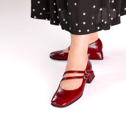 Skórzane czółenka z paskami - WONDERS D-1901 BORDOWE