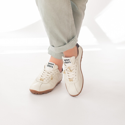 Hiszpańskie sneakersy premium - WONDERS AP-2103 BIAŁE