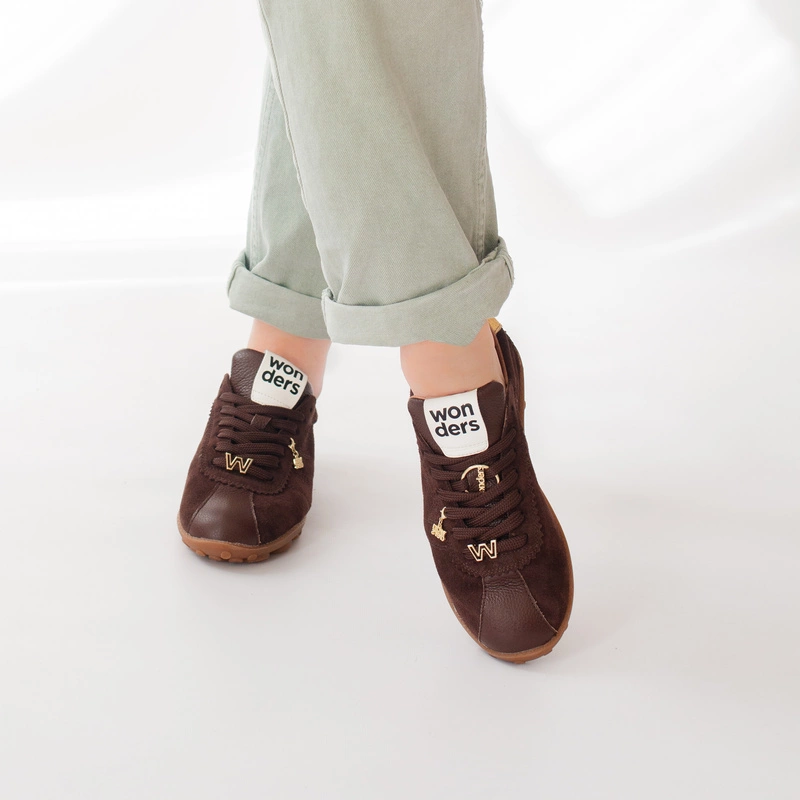 Brązowe sneakersy premium Wonders AP-2103 – porównanie kolorów