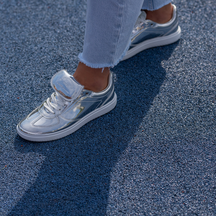 Sneakersy damskie - KARL LAGERFELD ATLAS KL63820 SREBRNE