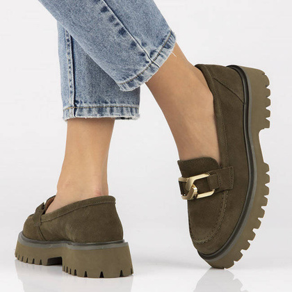 Zamszowe półbuty z klamrą - FILIPPO DP4916/23 KHAKI