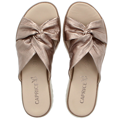 Wygodne klapki ze skóry - CAPRICE 9-27202-42 ZŁOTE