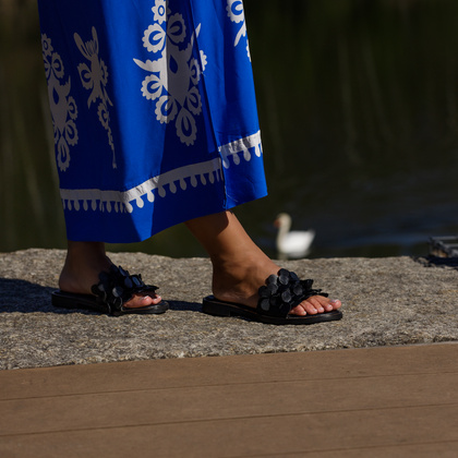 Klasyczne klapki ze skóry - LEMAR 40381 CZARNE