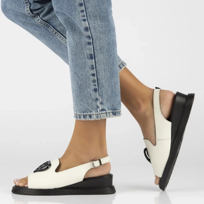 Lekkie sandały na wyższym spodzie - FILIPPO DS6069/25 BIAŁE