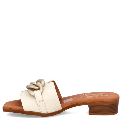 Skórzane klapki z ozdobą - OH! MY SANDALS 5348 BEŻOWE