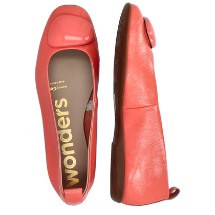 Hiszpańskie baleriny ze skóry lakierowanej - WONDERS A-86120 KORALOWE