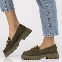 Zamszowe półbuty z klamrą - FILIPPO DP4916/23 KHAKI