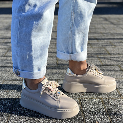 Sneakersy skórzane z ozdobami - CHEBELLO 4292 BEŻOWE