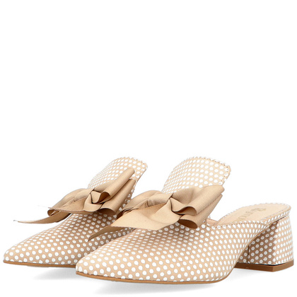 Klapki z kokardą w groszki - TYMOTEO UTTI BEŻOWE