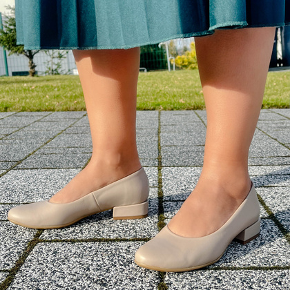 Niskie czółenka z powiększoną tęgością H - TYMOTEO P1019 BEŻOWE