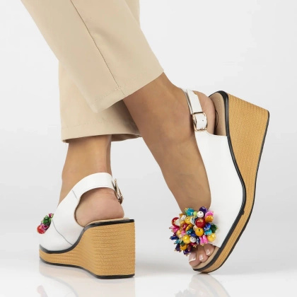 Skórzane sandały na koturnie - FILIPPO DS6021/25 BIAŁE