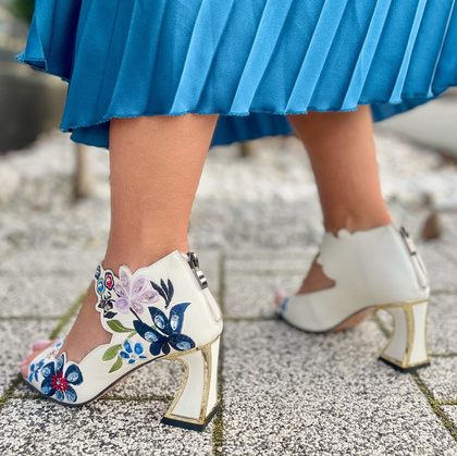 Sandały z kolorowymi kryształkami - SCAVIOLA S-194 BIAŁE