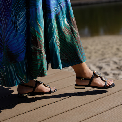 Skórzane sandałki z ozdobami - GIOSEPPO 72364 CZARNE