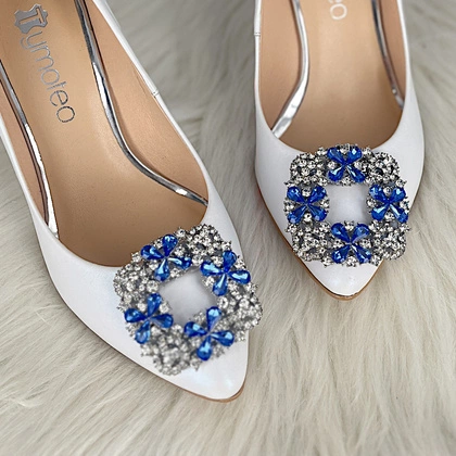 Kwadratowe klipsy do butów niebieskie kryształki  - TYMOTEO LOVE T53 SREBRNE