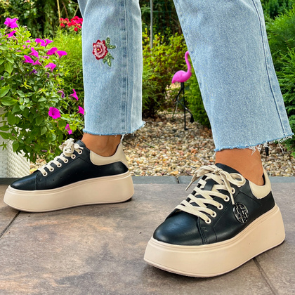 Sportowe buty damskie - FILIPPO DP6058/24 BEŻOWO-CZARNE