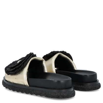 Skórzane klapki damskie z kwiatem - BOCCATO 475.24-121 ZŁOTE