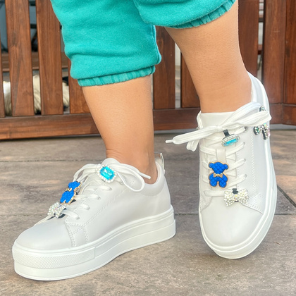 Sportowe buty damskie z owadem - FILIPPO DP6042/24 BIAŁE