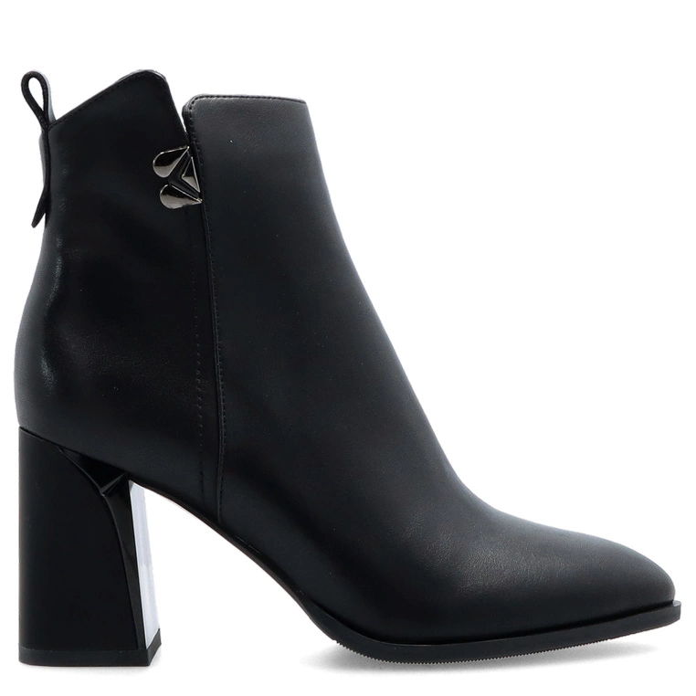 Skórzane botki na słupku - FILIPPO DBT6578/25 CZARNE