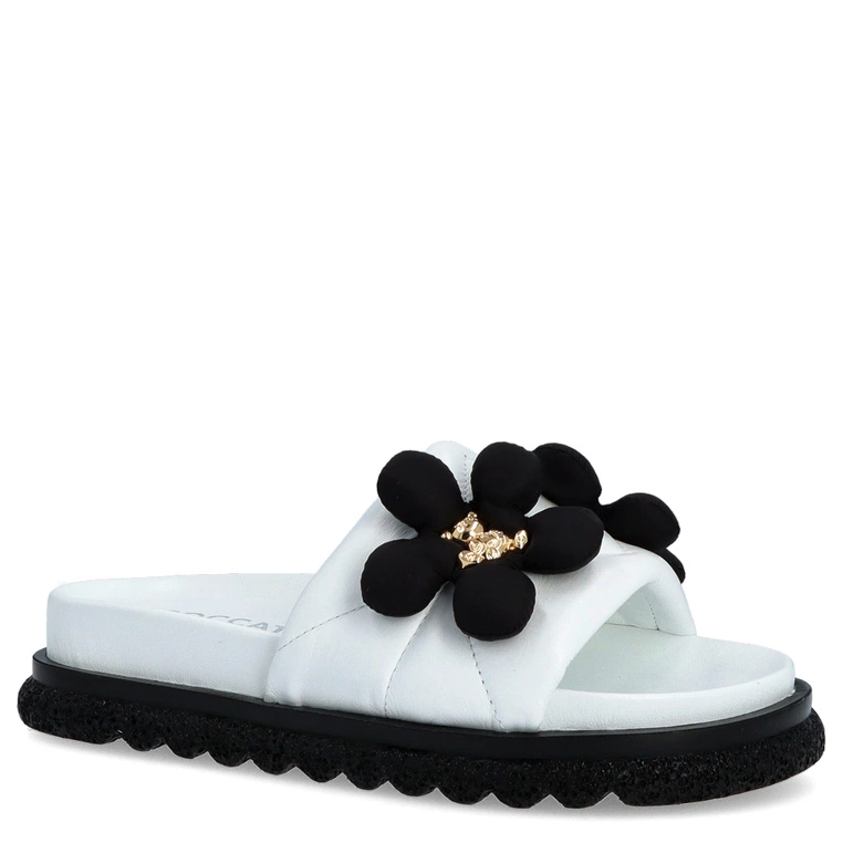 Skórzane klapki damskie - BOCCATO 475.068 BIAŁE