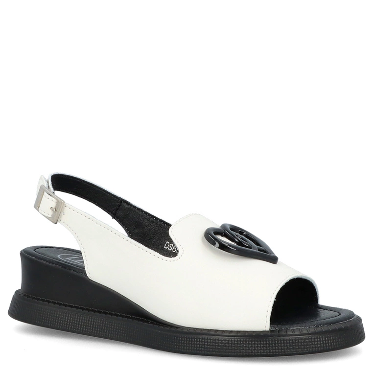 Lekkie sandały na wyższym spodzie  - FILIPPO DS6069/25 BIAŁE